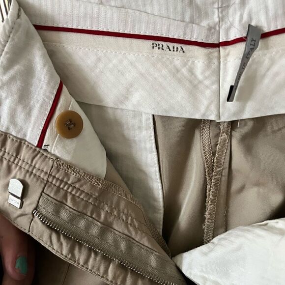 Prada Women’s Beige Shorts Size 40 US 8 - Picture 4 of 4